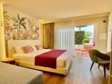 Standard room with pool view