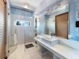 Deluxe room with sea view