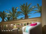 Junior Suite with pool view