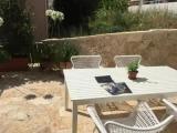 Apartment with garden view