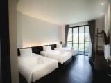 Standard Triple room with balcony