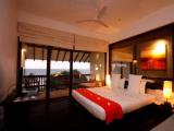 Deluxe room with ocean view