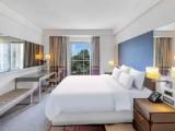 Deluxe Suite with balcony and sea view