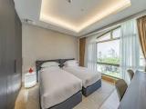 2 Bedrooms Quadruple Suite with city view