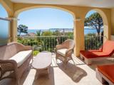 Standard Twin room with sea view