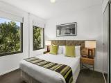 1 Bedroom Apartment with park view
