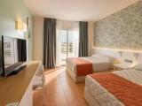 Standard room with pool view