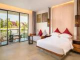 Junior Suite with balcony and with pool view
