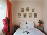 Solo room