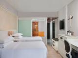 Twin room with balcony