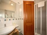 Standard Triple room with balcony and with city view