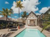 Villa beachfront