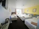 Classic Quadruple room with bay view