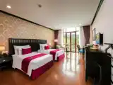 Deluxe Twin room with mountain view