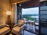 Deluxe room with lake view
