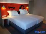 Standard Double room with city view