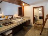 Deluxe room with ocean view
