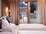 Suite with pool view