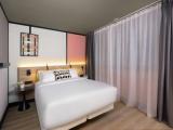 Standard room with canal view