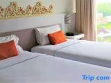 2 Bedrooms Standard Family room