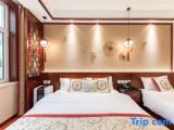 Standard Triple Family room