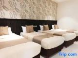 Deluxe Quadruple room