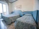 Standard Triple room with balcony