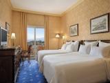 Deluxe Twin room with balcony and with partial sea view