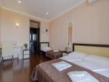Standard Triple room with balcony