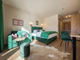 Deluxe room with mountain view
