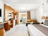 Standard Triple room with balcony and with garden view