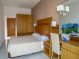Standard Double room with partial sea view