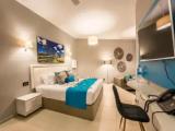 Deluxe Double room with partial view