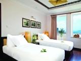 Standard Twin room with city view