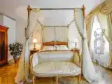 Deluxe Double room with street view