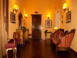 Deluxe Single Suite