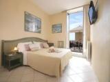 Standard Double room with partial sea view