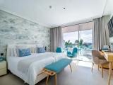 Standard Triple room with pool view