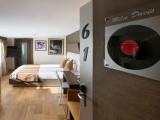 Economy room with city view