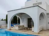 3 Bedrooms Villa with garden view