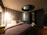 Premier room