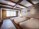 Standard Triple room with balcony
