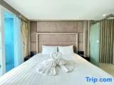 Deluxe Double room with balcony and with city view