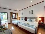 Deluxe Family room with garden view