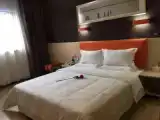 Standard room with street view