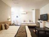 Quadruple Suite