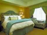 Grand room
