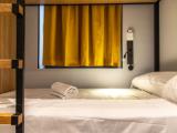 8 Beds Private room