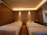 Deluxe room with balcony and with courtyard view