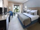 Deluxe with Kids Bed Family Double room with garden view
